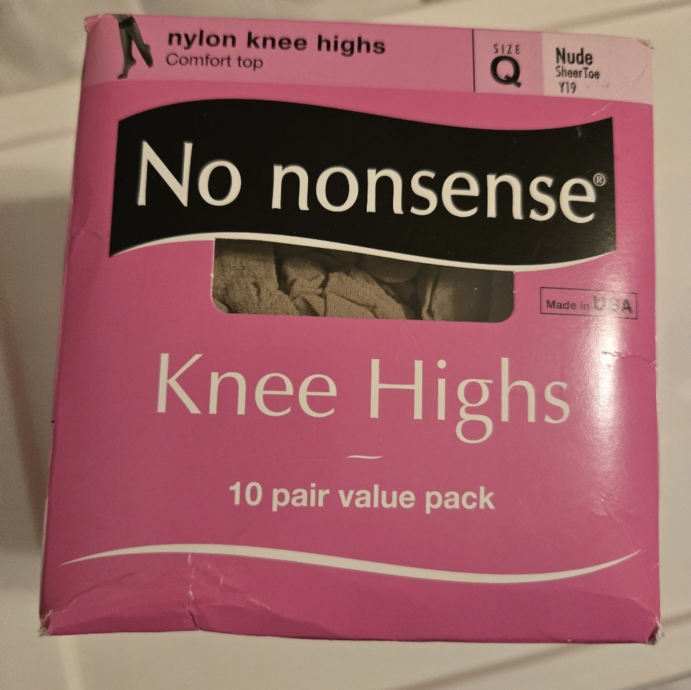 Knee Hi nylons